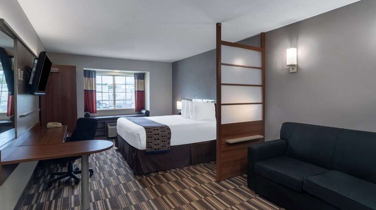 Microtel Inn & Suites Pooler/Savannah Suite
