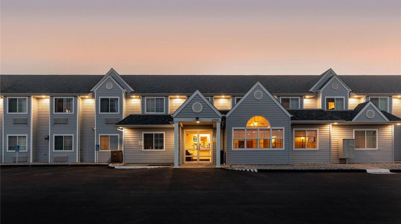 <b>Microtel Inn & Suites Sainte Genevieve Exterior</b>. Images powered by <a href="https://iceportal.shijigroup.com/" title="IcePortal" target="_blank">IcePortal</a>.