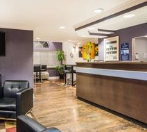 Microtel Inn & Suites Chattanooga Lobby