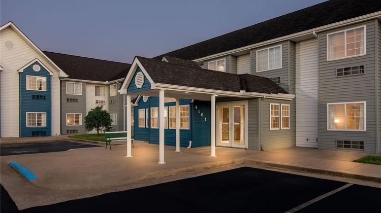 Microtel Inn & Suites by Wyndham Joplin Exterior