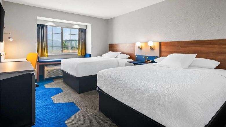 <b>Microtel Inn & Suites by Wyndham Joplin Room</b>. Images powered by <a href="https://iceportal.shijigroup.com/" title="IcePortal" target="_blank">IcePortal</a>.