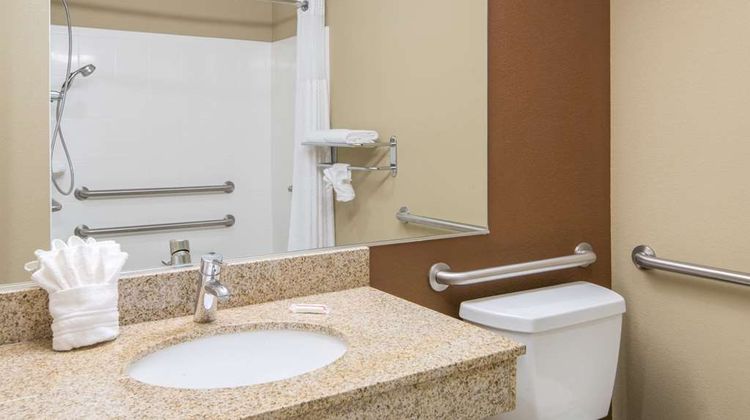 Microtel Inn & Suites North Canton Room
