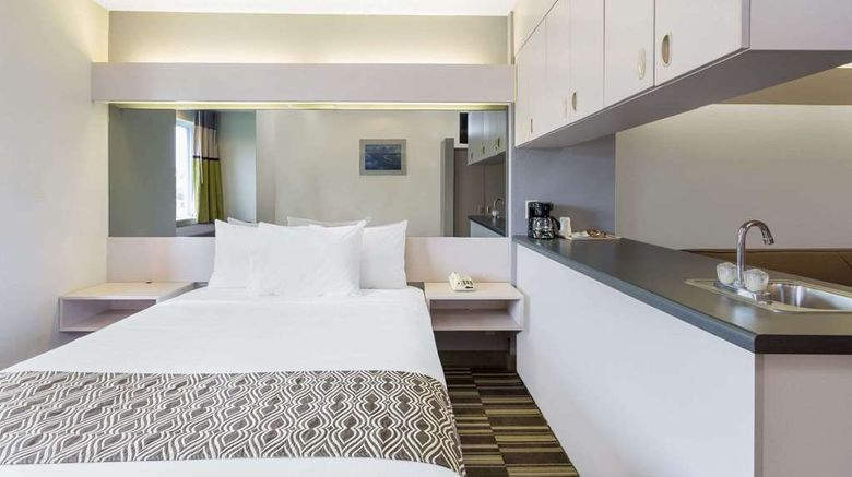 <b>Microtel Inn & Suites Richmond Airport Suite</b>. Images powered by <a href="https://iceportal.shijigroup.com/" title="IcePortal" target="_blank">IcePortal</a>.