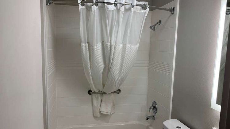 Microtel Inn & Suites Charlotte Arpt Room