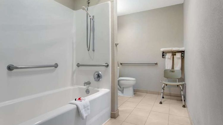 Microtel Inn & Suites Philadelphia Arpt Room
