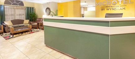 Microtel Inn & Suites Gulf Shores Lobby