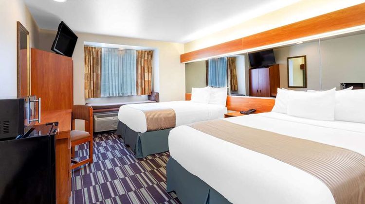 Microtel Inn & Suites Gulf Shores Room