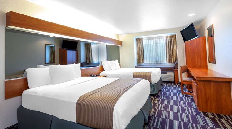 Microtel Inn & Suites Gulf Shores Suite