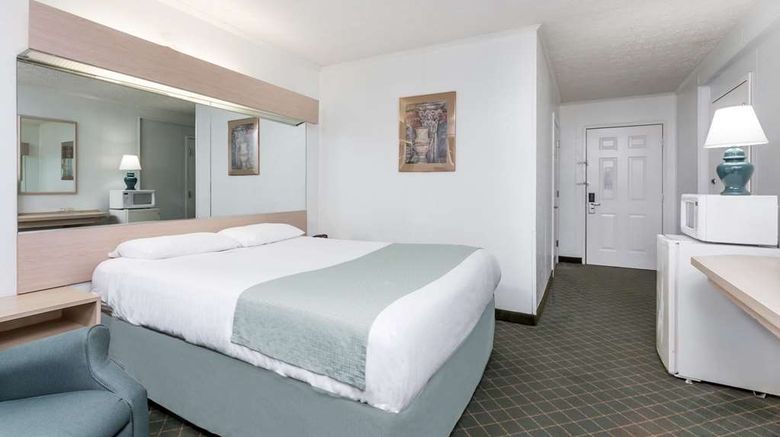 <b>Microtel Inn & Suites by Wyndham Athens Room</b>. Images powered by <a href="https://iceportal.shijigroup.com/" title="IcePortal" target="_blank">IcePortal</a>.