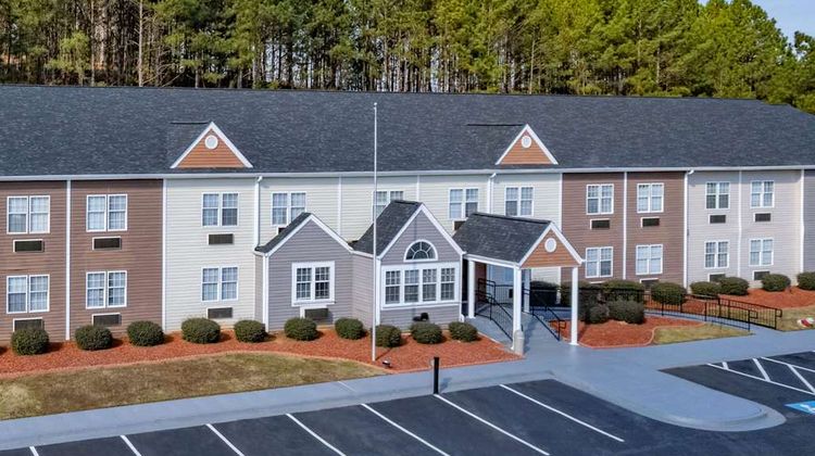 Microtel Inn & Suites by Wyndham Athens Exterior
