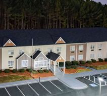 Microtel Inn & Suites by Wyndham Athens Exterior