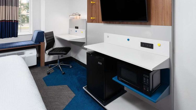 Microtel Inn/Stes by Wyndham Janesville Room