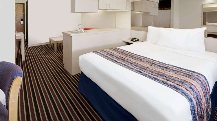 Park Inn Madison East Room