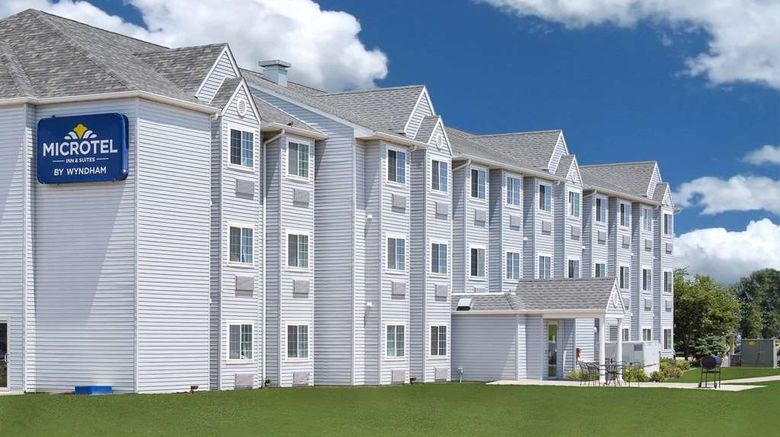 <b>Microtel Inn & Suites by Wyndham Ames Exterior</b>. Images powered by <a href="https://iceportal.shijigroup.com/" title="IcePortal" target="_blank">IcePortal</a>.