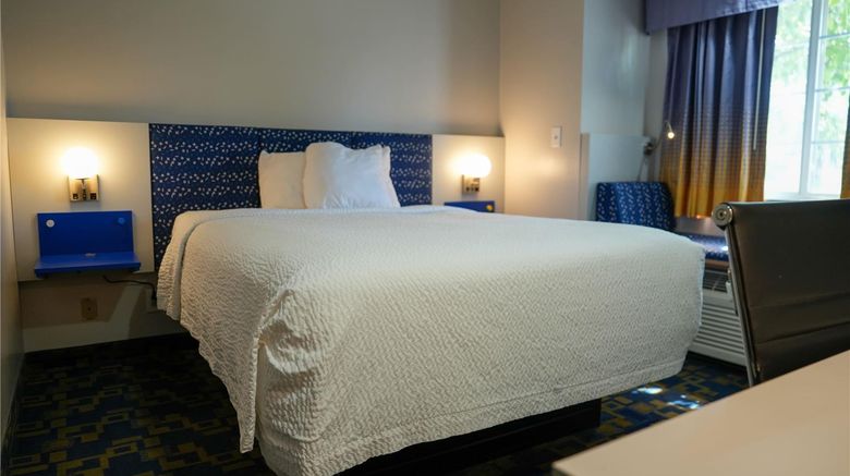 <b>Microtel Inn & Suites Hagerstown Room</b>. Images powered by <a href="https://iceportal.shijigroup.com/" title="IcePortal" target="_blank">IcePortal</a>.