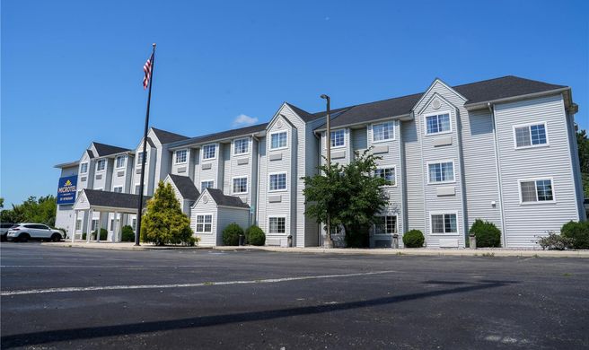 Microtel Inn & Suites Hagerstown Exterior