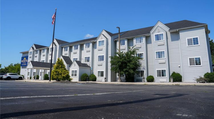 Microtel Inn & Suites Hagerstown Exterior