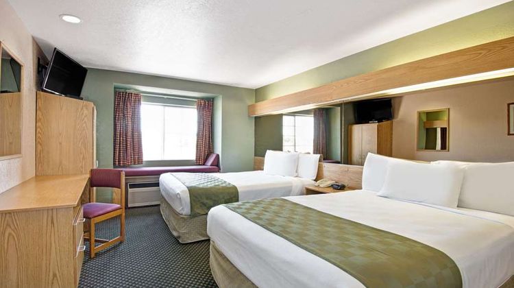 Microtel Inn & Suites Albuquerque West Room
