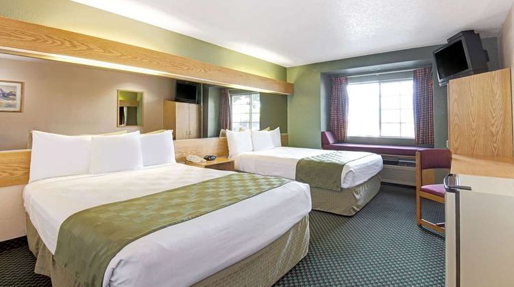 Microtel Inn & Suites Albuquerque West Room