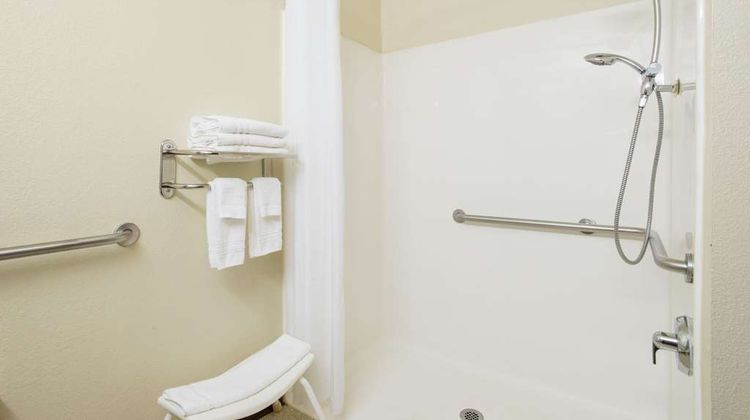 Microtel Inn & Suites Seneca Falls Room