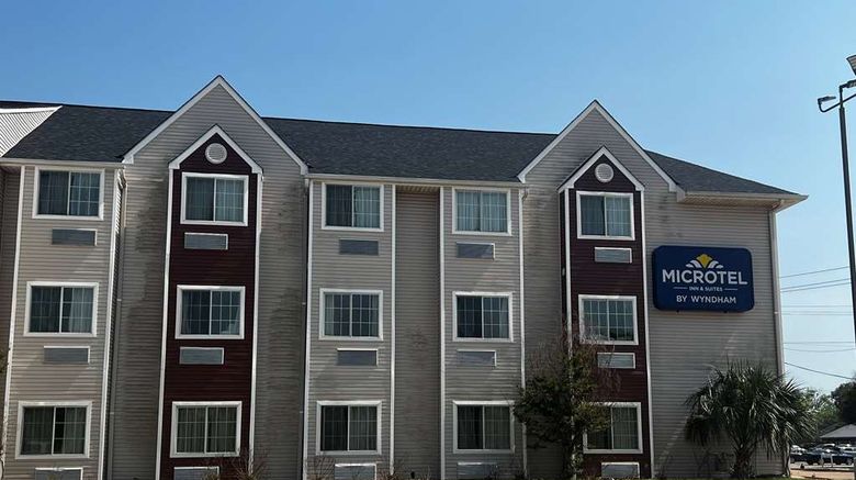 Microtel Inn  and  Suites by Wyndham Houston Exterior. Images powered by <a href="https://iceportal.shijigroup.com" target="_blank" rel="noopener">Ice Portal</a>.
