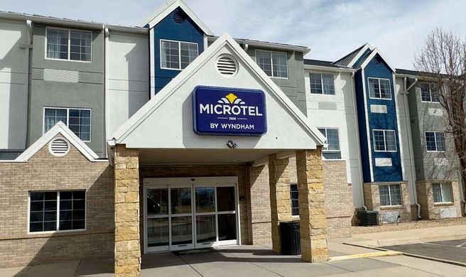 Microtel Inn & Suites by Wyndham Denver Exterior