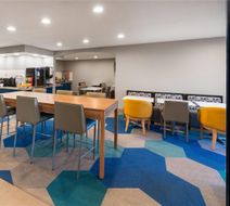 Microtel Inn & Suites by Wyndham Denver Lobby
