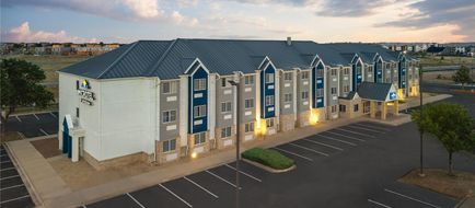 Microtel Inn & Suites by Wyndham Denver Exterior
