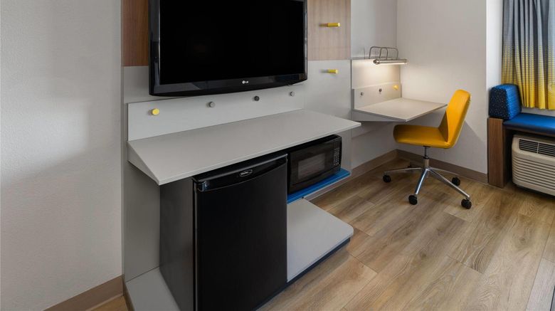 <b>Microtel Inn & Suites by Wyndham Denver Room</b>. Images powered by <a href="https://iceportal.shijigroup.com/" title="IcePortal" target="_blank">IcePortal</a>.