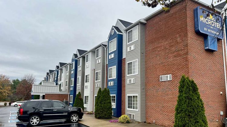 Microtel Inn & Suites Georgetown Exterior