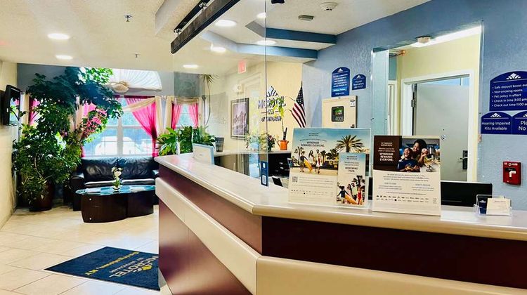 Microtel Inn & Suites Georgetown Lobby