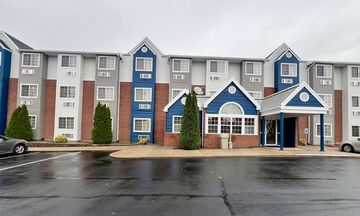 Microtel Inn & Suites Georgetown