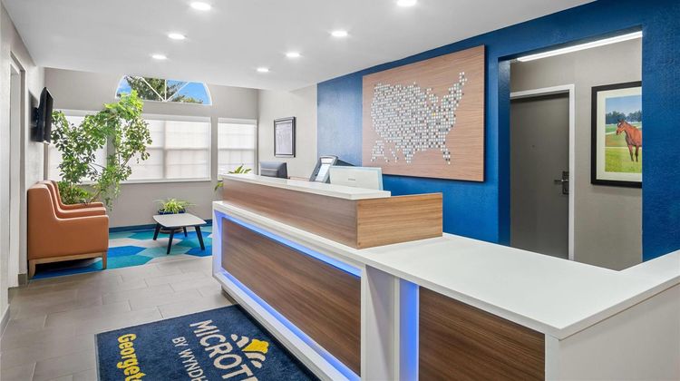 Microtel Inn & Suites Georgetown Lobby