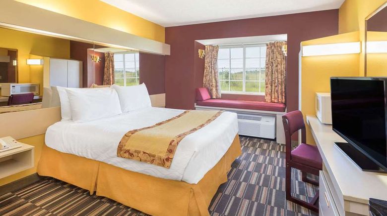 <b>Microtel Inn-Stes by Wyndham Tuscaloosa Room</b>. Images powered by <a href="https://iceportal.shijigroup.com/" title="IcePortal" target="_blank">IcePortal</a>.
