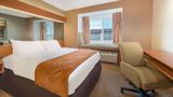 Microtel Inn & Suites by Wyndham Raton Room