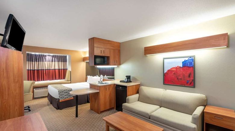 <b>Microtel Inn & Suites by Wyndham Raton Suite</b>. Images powered by <a href="https://iceportal.shijigroup.com/" title="IcePortal" target="_blank">IcePortal</a>.