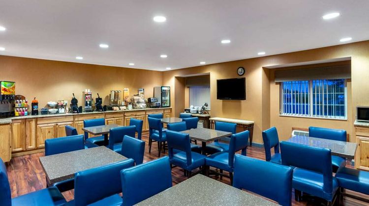 Microtel Inn & Suites by Wyndham Raton Other