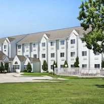 Microtel Inn & Suites Baton Rouge