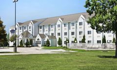 Microtel Inn & Suites Baton Rouge