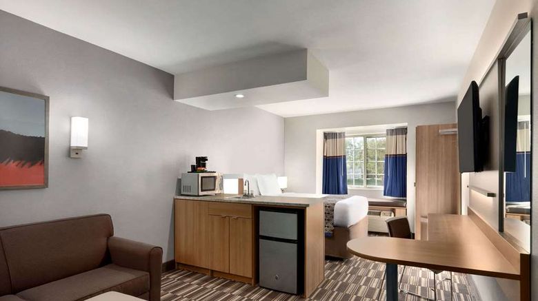 <b>Microtel Inn & Suites Baton Rouge Suite</b>. Images powered by <a href="https://iceportal.shijigroup.com/" title="IcePortal" target="_blank">IcePortal</a>.
