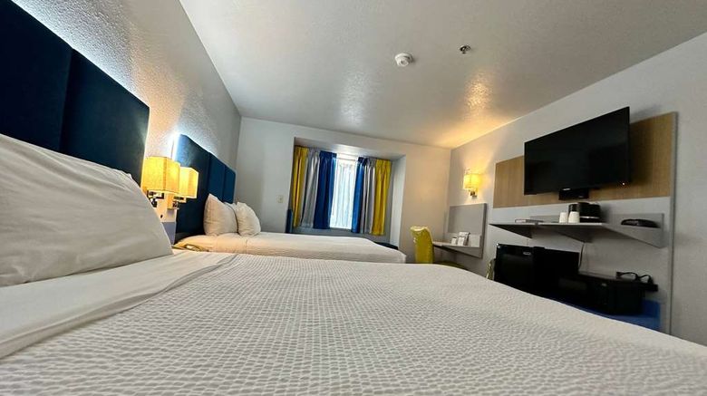 <b>Microtel Inn & Suites by Wyndham Gallup Room</b>. Images powered by <a href="https://iceportal.shijigroup.com/" title="IcePortal" target="_blank">IcePortal</a>.