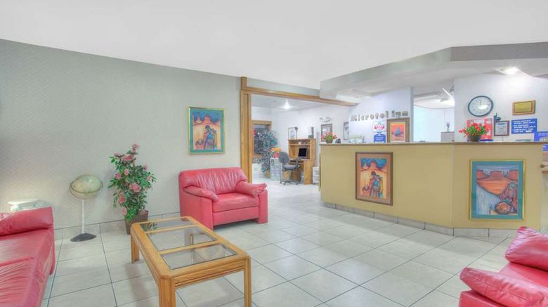 <b>Microtel Inn & Suites by Wyndham Gallup Lobby</b>. Images powered by <a href="https://iceportal.shijigroup.com/" title="IcePortal" target="_blank">IcePortal</a>.