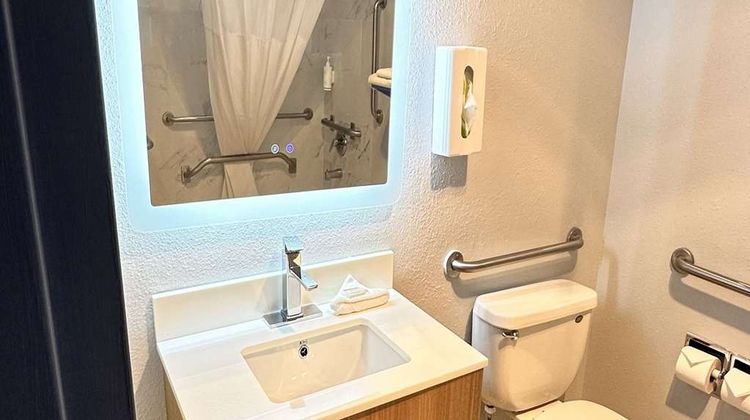 Microtel Inn & Suites by Wyndham Gallup Room