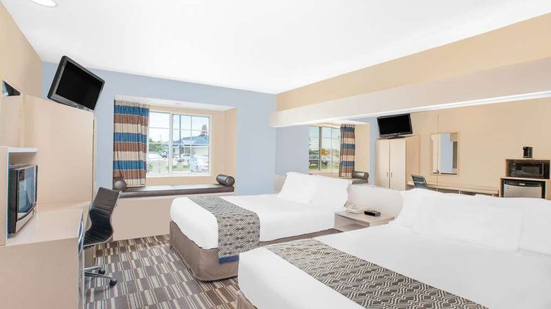 <b>Microtel Inn & Suites Clear Lake Room</b>. Images powered by <a href="https://iceportal.shijigroup.com/" title="IcePortal" target="_blank">IcePortal</a>.