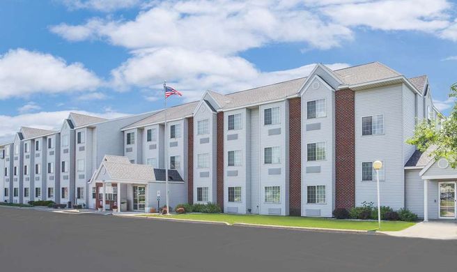 Microtel Inn/Stes by Wyndham Fond Du Lac Exterior