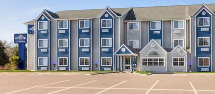Microtel Inn & Suites by Wyndham New Ulm Exterior