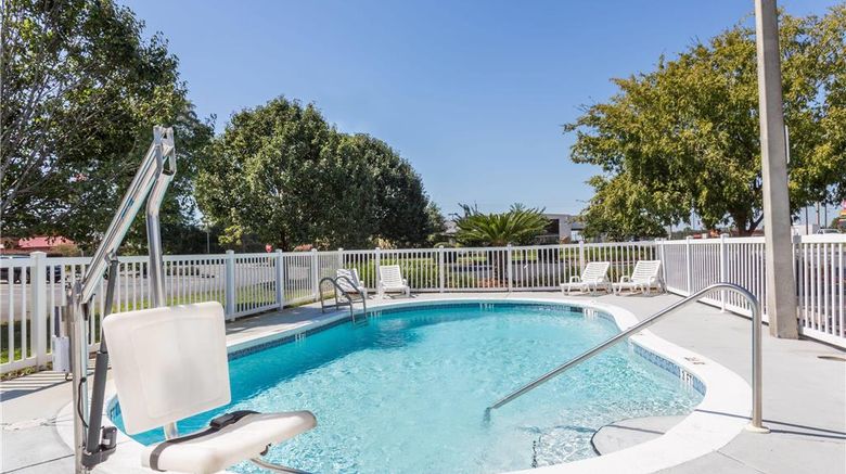 <b>Microtel Inn & Suites Marianna Pool</b>. Images powered by <a href="https://iceportal.shijigroup.com/" title="IcePortal" target="_blank">IcePortal</a>.