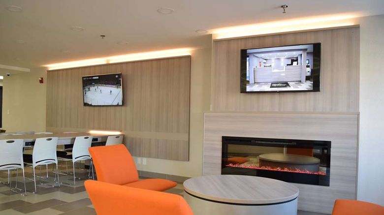 <b>Microtel Inn & Suites by Wyndham Raleigh Lobby</b>. Images powered by <a href="https://iceportal.shijigroup.com/" title="IcePortal" target="_blank">IcePortal</a>.