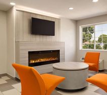 Microtel Inn & Suites by Wyndham Raleigh Lobby