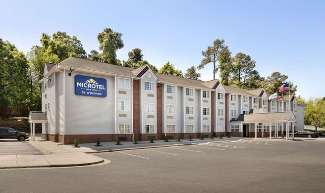 Microtel Inn & Suites by Wyndham Raleigh Exterior